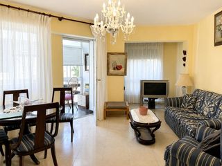 Pis a La Trinidad. Piso en venta de 3 dormitorios en  zona hospital civil  distrito