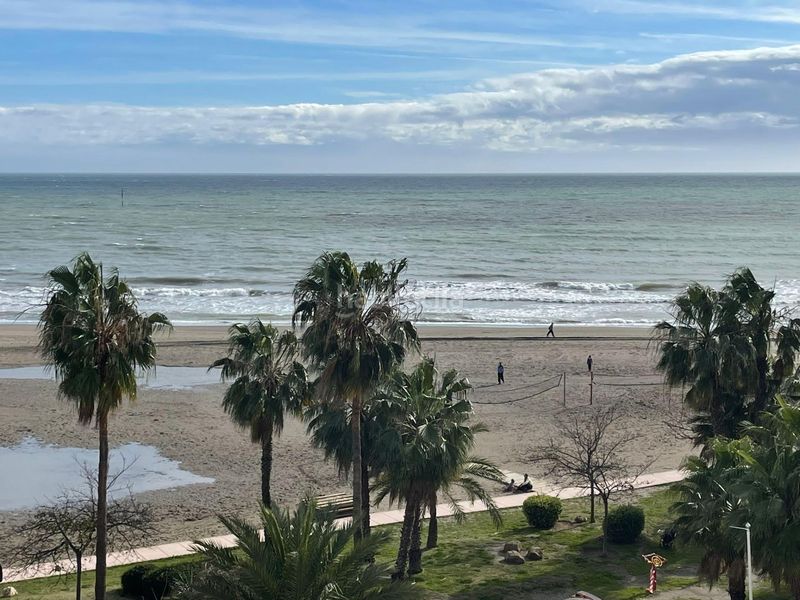 Foto 35e4f30b-b9e9-43f6-915b-d990d0000b00. Apartament amb aparcament a Puerto Marina Benalmádena