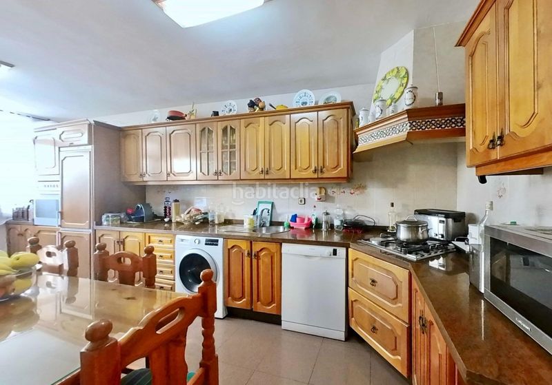 Foto 5b158cbc-6bea-471d-9e2f-1113b368c733. Casa adossada amb aparcament piscina a Conde de Ureña Málaga