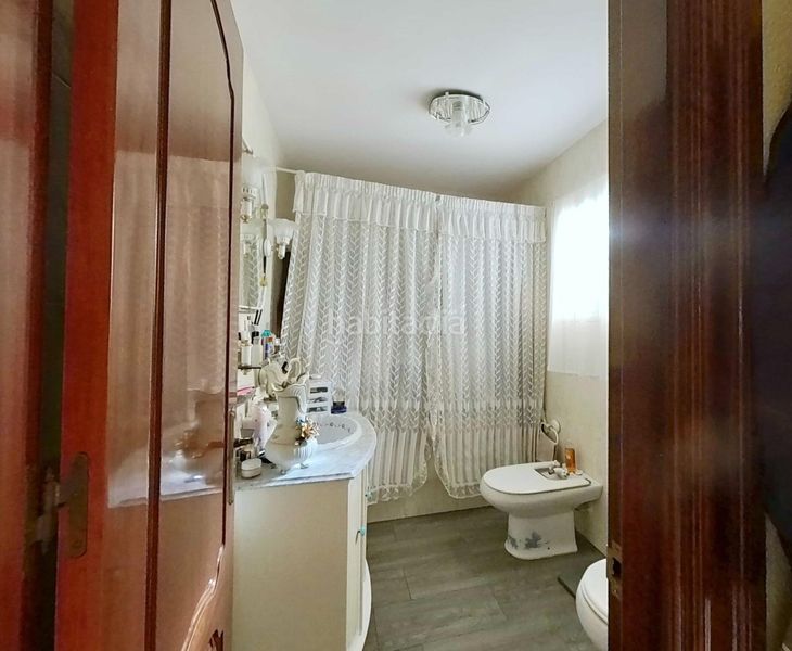 Foto 76423a26-bbc7-446e-90ba-4b860061e798. Casa adossada amb aparcament piscina a Conde de Ureña Málaga
