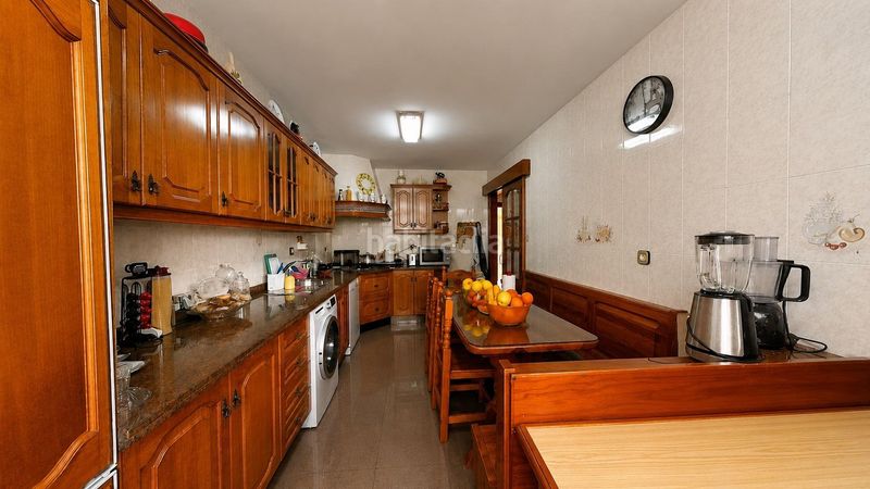 Foto c3d63922-f949-47f7-8b62-fe1a915a1df6. Casa adossada amb aparcament piscina a Conde de Ureña Málaga