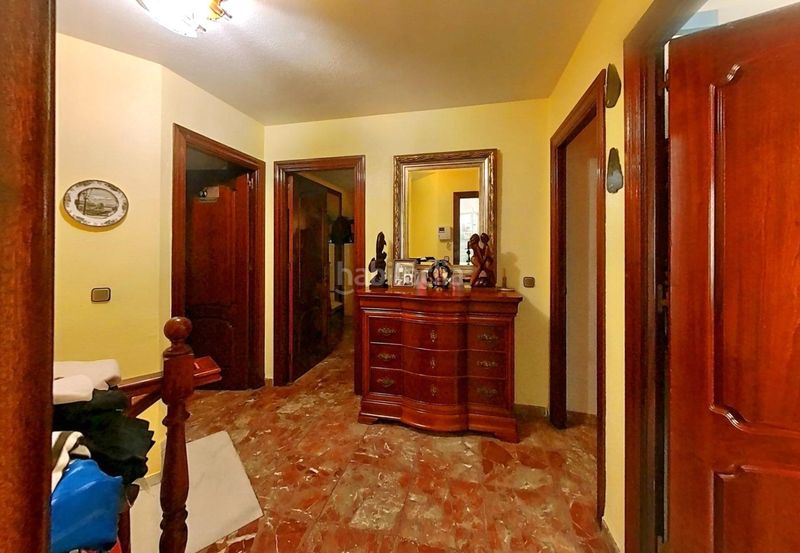 Foto e2cfcd7b-4419-4960-a747-14d406d174b3. Casa adossada amb aparcament piscina a Conde de Ureña Málaga