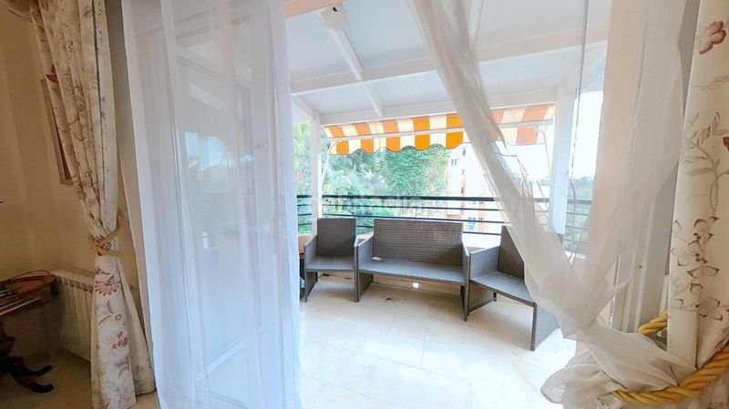 Foto 42c8e53b-5379-4ea2-adb3-a68e06eab0a1. Pis amb aparcament piscina a Cerrado de Calderón - Hacienda Paredes Málaga