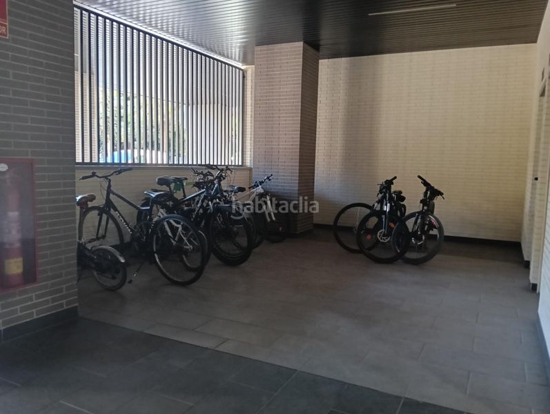 Foto 4e00c13c-4bf3-4b43-80bf-ec0cc77f1389. Flat with parking pool in Paseo Marítimo Oeste - Pacífico Málaga