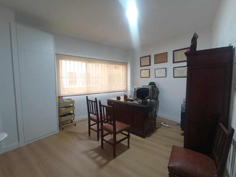 Foto 14887ce3-5f65-43c2-b98b-86eb9a9bf612. Miete büro in Centro Histórico Málaga