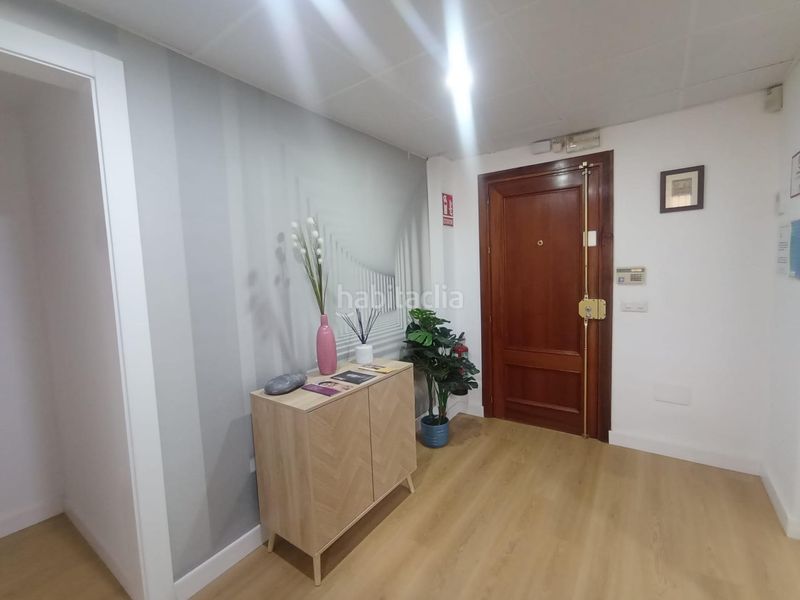 Foto 9d9d95f9-ecad-43ef-b2f9-9892274ae275. Miete büro in Centro Histórico Málaga