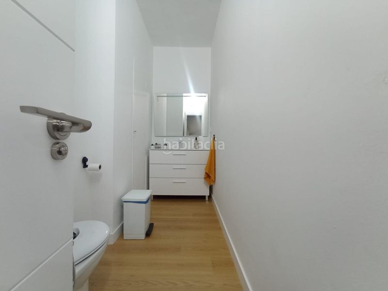 Foto c7dac436-1592-44fd-a85a-e2d94f8cec1d. Miete büro in Centro Histórico Málaga