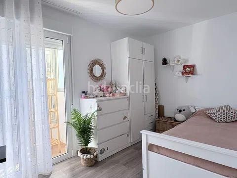 Foto 9057fc1e-aaaf-448a-8b3f-30ba9e096141. Apartament amb aparcament a Centro ciudad Fuengirola