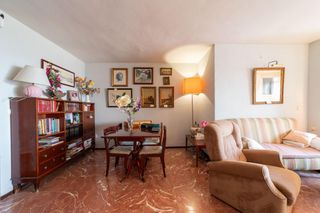 Pis a El Palo. Piso en venta en el palo