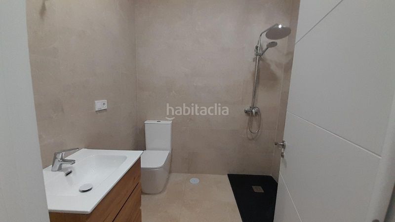 Foto c7883427-4a9b-4e0c-af30-2530f7a85b45. Piso en Santa Cristina - San Rafael Málaga
