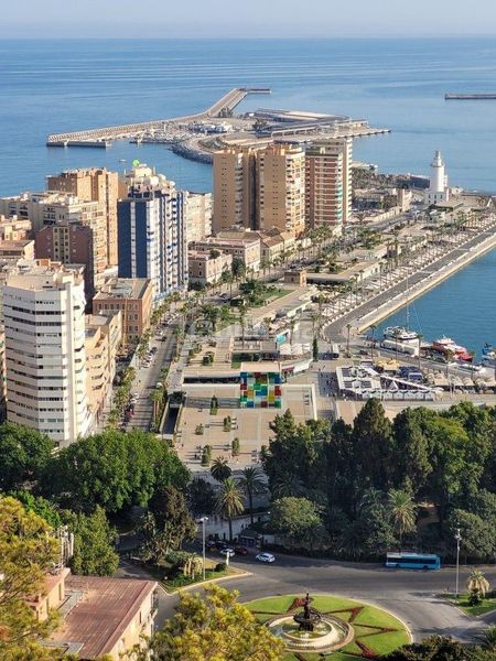 Foto f4558503-5dc0-4584-83bf-84e0e11c78c9. Pis a El Molinillo - Capuchinos Málaga