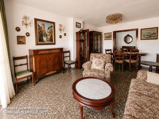 Pis a Avenida de Andalucía