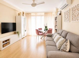 Appartement  Calle calle alderete. Piso de 3 dormitorios, en perfectas condiciones listo para entra