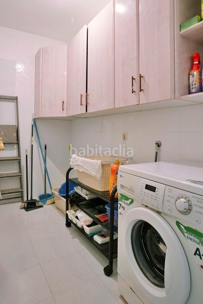 Foto 1f69f590-790e-444f-a0e0-40182260a968. Casa adossada amb aparcament piscina a Hispanidad - Vivar Téllez Vélez - Málaga