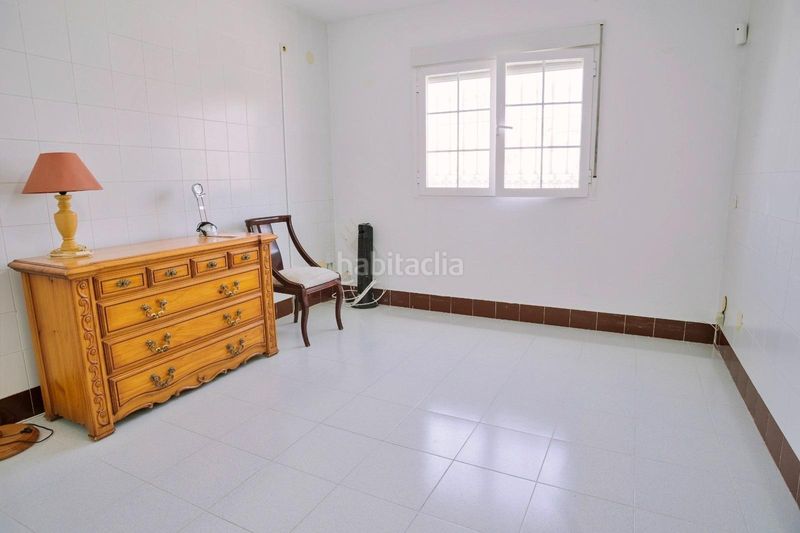 Foto 3c15c653-40bf-4df3-8a9f-d0c21601dece. Casa adossada amb aparcament piscina a Hispanidad - Vivar Téllez Vélez - Málaga
