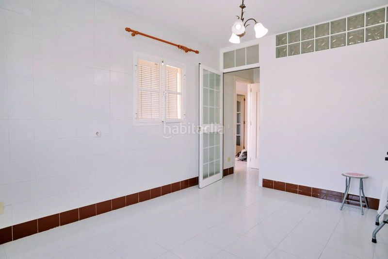 Foto ef23ad3a-8746-4af1-8b24-ab0195354e99. Casa adossada amb aparcament piscina a Hispanidad - Vivar Téllez Vélez - Málaga