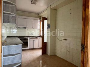 Foto b3d9e82b-7d3a-4c15-a603-dc56565f5251. Piso en calle lepanto 7 piso en venta en Sax