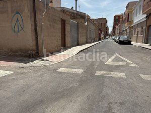 Foto a8bcdfc7-88f5-45e5-a06e-d984e21aacec. Terreny residencial a Plaza Castelar - Mercado Central Elda