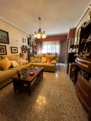 Appartement  Calle los olmos 11. Entresuelo en elda con plaza de garaje incluida.