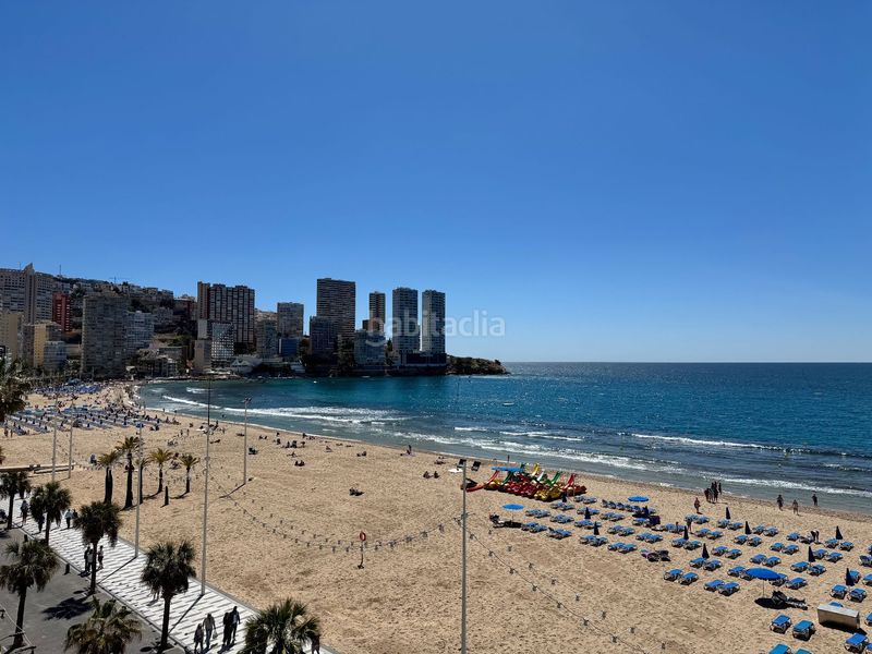 Foto 57bddbd3-1399-4316-aa86-b0ab76e80ef5. Pis amb calefacció a Playa Levante Benidorm