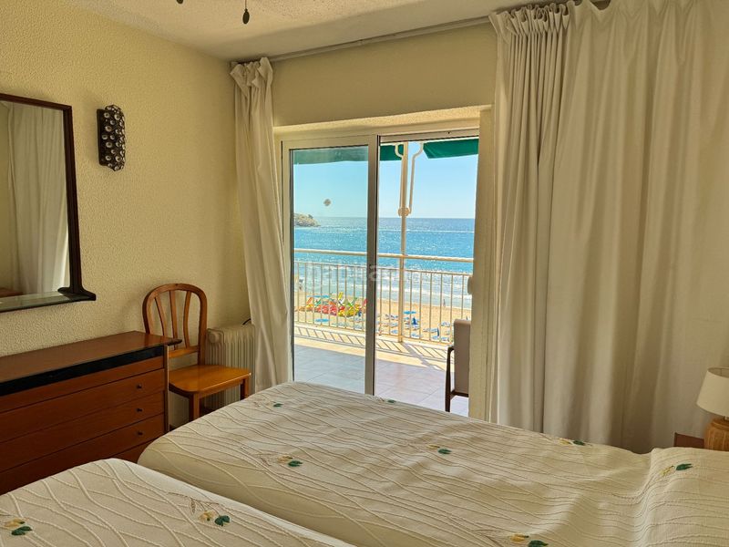 Foto f1822dde-eb79-462c-8870-d5f8f3b59680. Pis amb calefacció a Playa Levante Benidorm