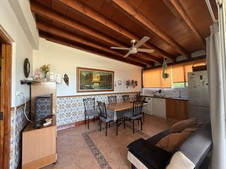 Casa  Mediases. Dos viviendas, árboles frutales y el mar a solo unos minutos