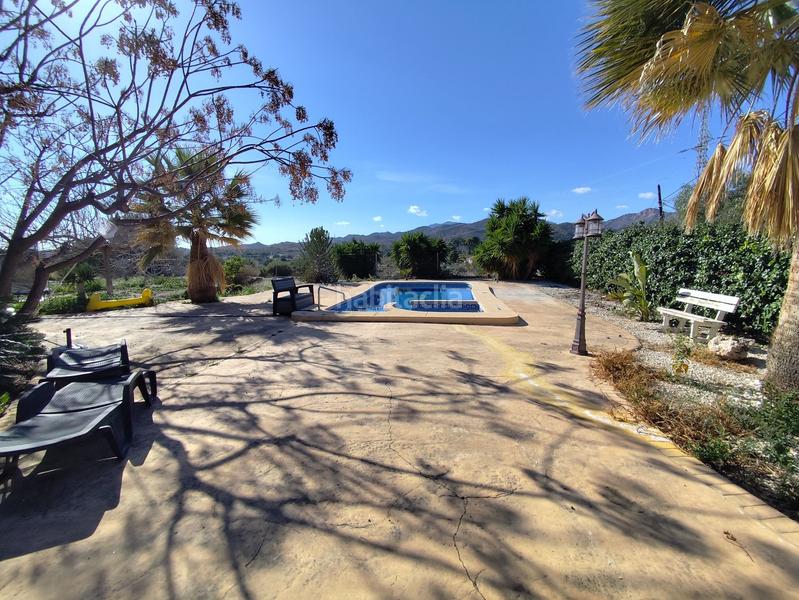 Foto f51a72f0-2ec0-4a5c-8432-5308dd2ff166. Casa amb piscina a El Secanet-Hacienda del Sol Vila Joiosa (la)