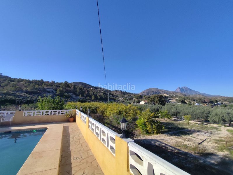 Foto b98b9e52-8e53-4c5c-8fc7-bda11e51139a. Casa amb piscina a El Secanet-Hacienda del Sol Vila Joiosa (la)