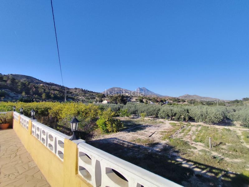 Foto f359016d-d1ab-4a17-9f8d-b6ff28633381. Casa amb piscina a El Secanet-Hacienda del Sol Vila Joiosa (la)