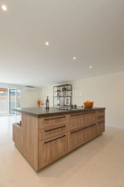 Foto 5ecdbb22-c86b-4c78-a821-73043e27ebc7. Àtic amb calefacció a Centro Urbano Vila Joiosa (la)