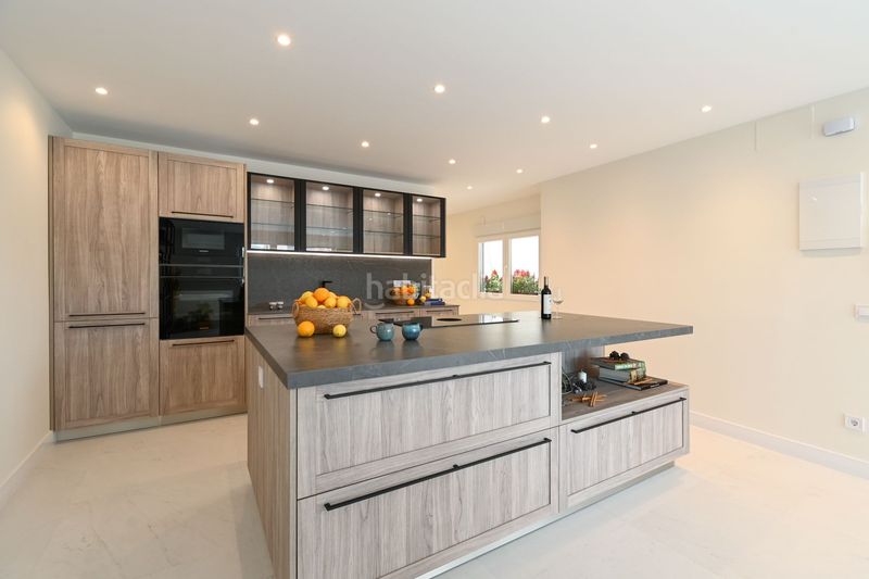 Foto 6a286e61-8ea1-4133-a4bb-3542b993e25f. Àtic amb calefacció a Centro Urbano Vila Joiosa (la)