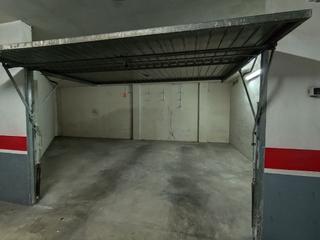 Lloguer Aparcament cotxe  Benidorm. Alquiler de amplio garaje cerrado  avenida benidorm