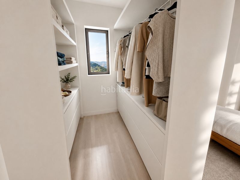 Foto c36fa110-4841-4c7f-96bc-42e55bd3cab9. Casa amb aparcament a Centre Figueres