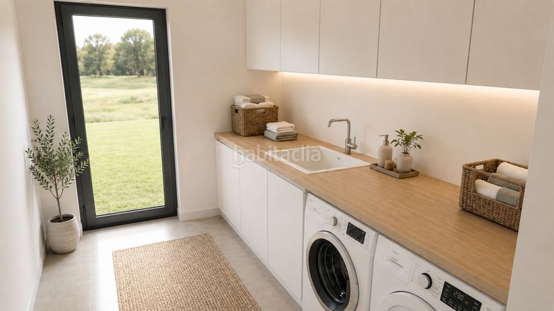 Foto ed9c10e6-0bc4-48b0-b90b-b3677eedf5eb. Casa amb aparcament a Centre Figueres