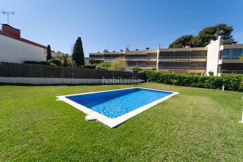 Foto 1391b3b3-3001-421b-b939-836bc6758363. Planta baixa amb calefacció aparcament piscina a Salou