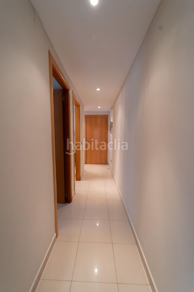 Foto 2d2f8f77-b968-42e0-a146-99021846725c. Planta baixa amb calefacció aparcament piscina a Salou