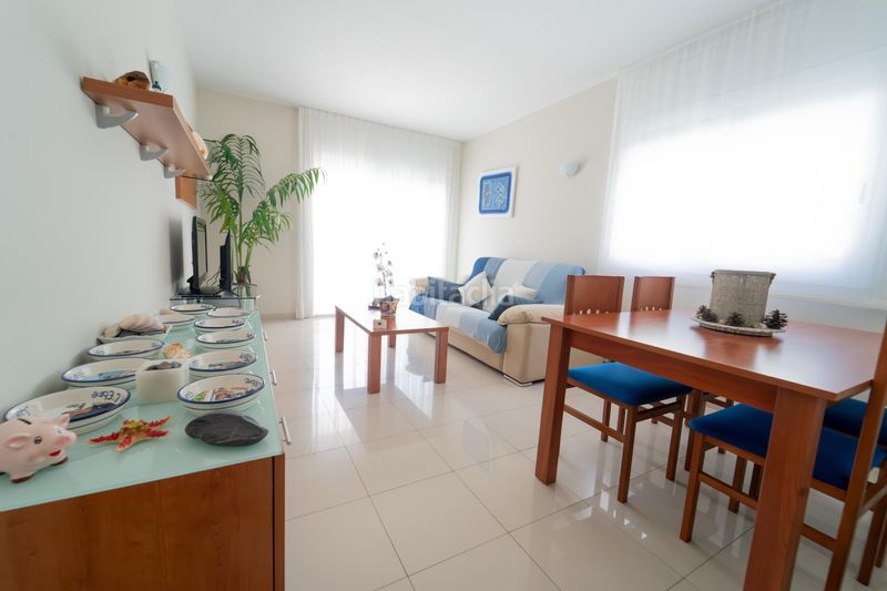 Foto d64a0241-883d-467c-a920-b50ef945f4aa. Planta baixa amb calefacció aparcament piscina a Salou