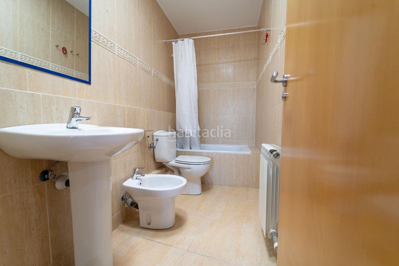 Foto a4a229f9-2c2c-431b-a174-51099467cc48. Casa adossada amb calefacció aparcament a Llacuna (La)