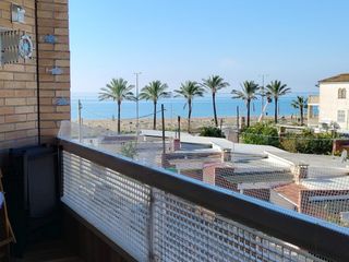 Pis  Carrer de josep maria juncadella. Pis a primera línia de mar amb vistes espectaculars