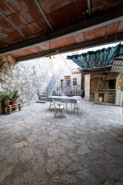 Foto d9e33f8a-28da-4b73-ae01-36c807022420. Casa amb aparcament piscina a Jorba