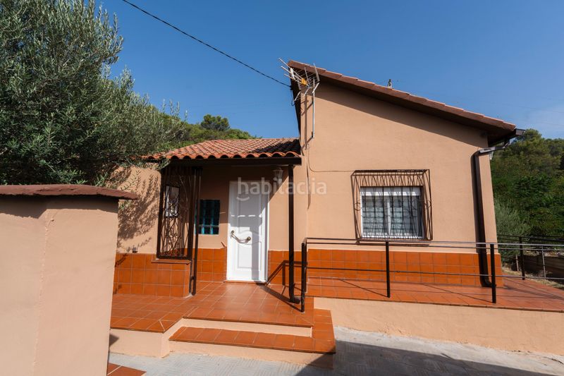 Foto 20cd4929-3a45-449d-a240-41c127d6a0c9. Casa amb aparcament piscina a Olesa de Montserrat