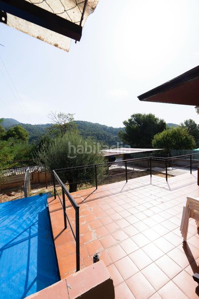 Foto 930f2560-e0f4-45de-9290-f27ae6003783. Casa amb aparcament piscina a Olesa de Montserrat