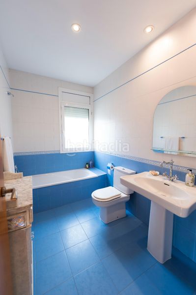 Foto fbc90616-9fcc-4a71-be66-4b0ae8e10617. Casa amb calefacció aparcament a La Bordeta Lleida