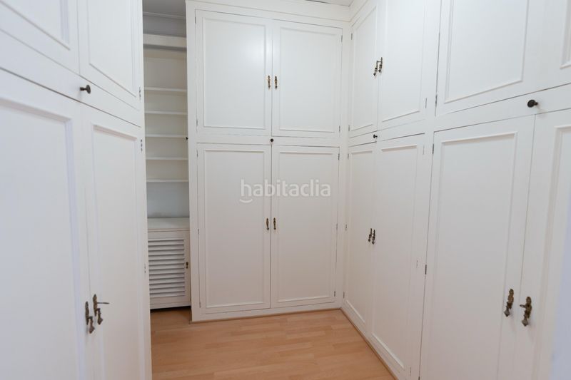 Foto 8b25002c-6534-4590-8361-e1e6f2621a7d. Pis amb calefacció a Putget - Farró Barcelona