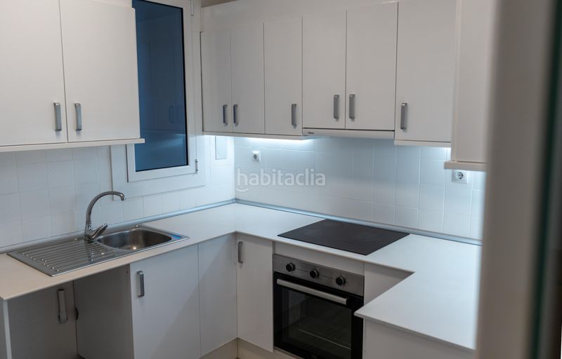 Foto aa5af66e-58b6-47b7-b9b2-59a30f1123dd. Pis amb calefacció a Putget - Farró Barcelona