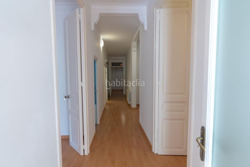 Foto ef6e546a-14f7-4474-b5fb-e7e4d22060ee. Pis amb calefacció a Putget - Farró Barcelona