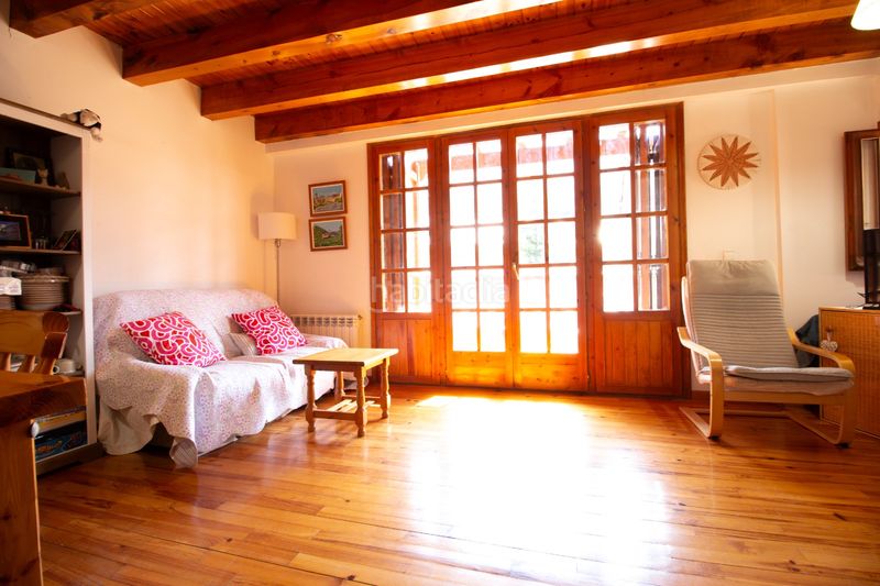 Foto aa4a0858-8750-4e3f-b5d0-e36677771fb6. Casa a schiera con camino riscaldamento parcheggio in Sort