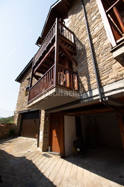 Foto b569c6e2-8fce-44f7-9053-4628d5d7570b. Casa a schiera con camino riscaldamento parcheggio in Sort