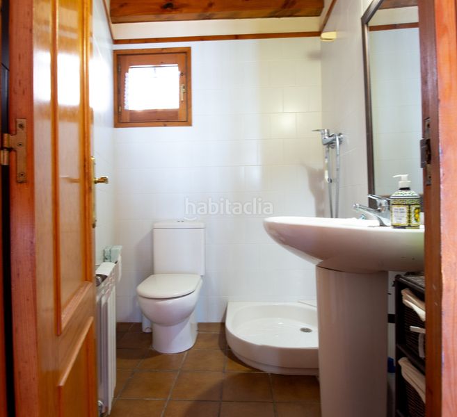 Foto bc546b13-83db-474b-a2dc-aa6566482f04. Casa a schiera con camino riscaldamento parcheggio in Sort