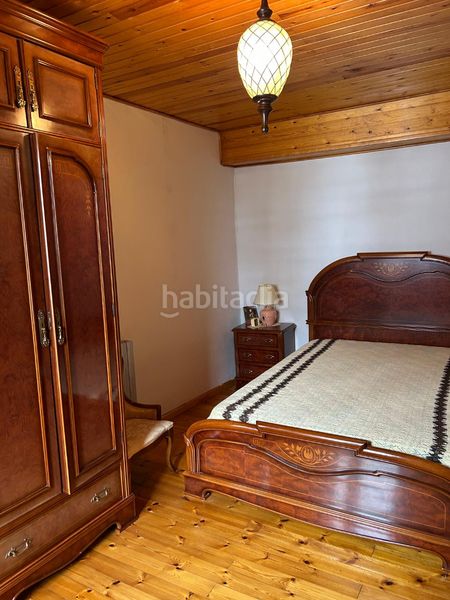 Foto 3c38fe6e-9075-4e30-a58a-5f59aa657a6b. Casa amb calefacció a Alt Àneu